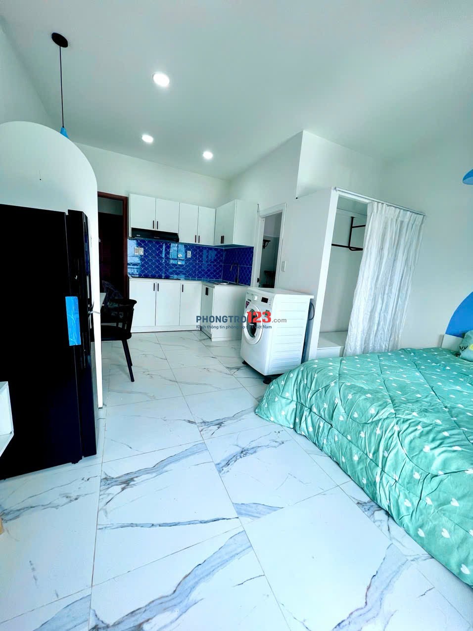 Phòng 30m2 ban công cửa sổ lớn Nguyễn Xí ngay Đặng Thùy Trâm gần Đại học Văn Lang, Bình Thạnh.