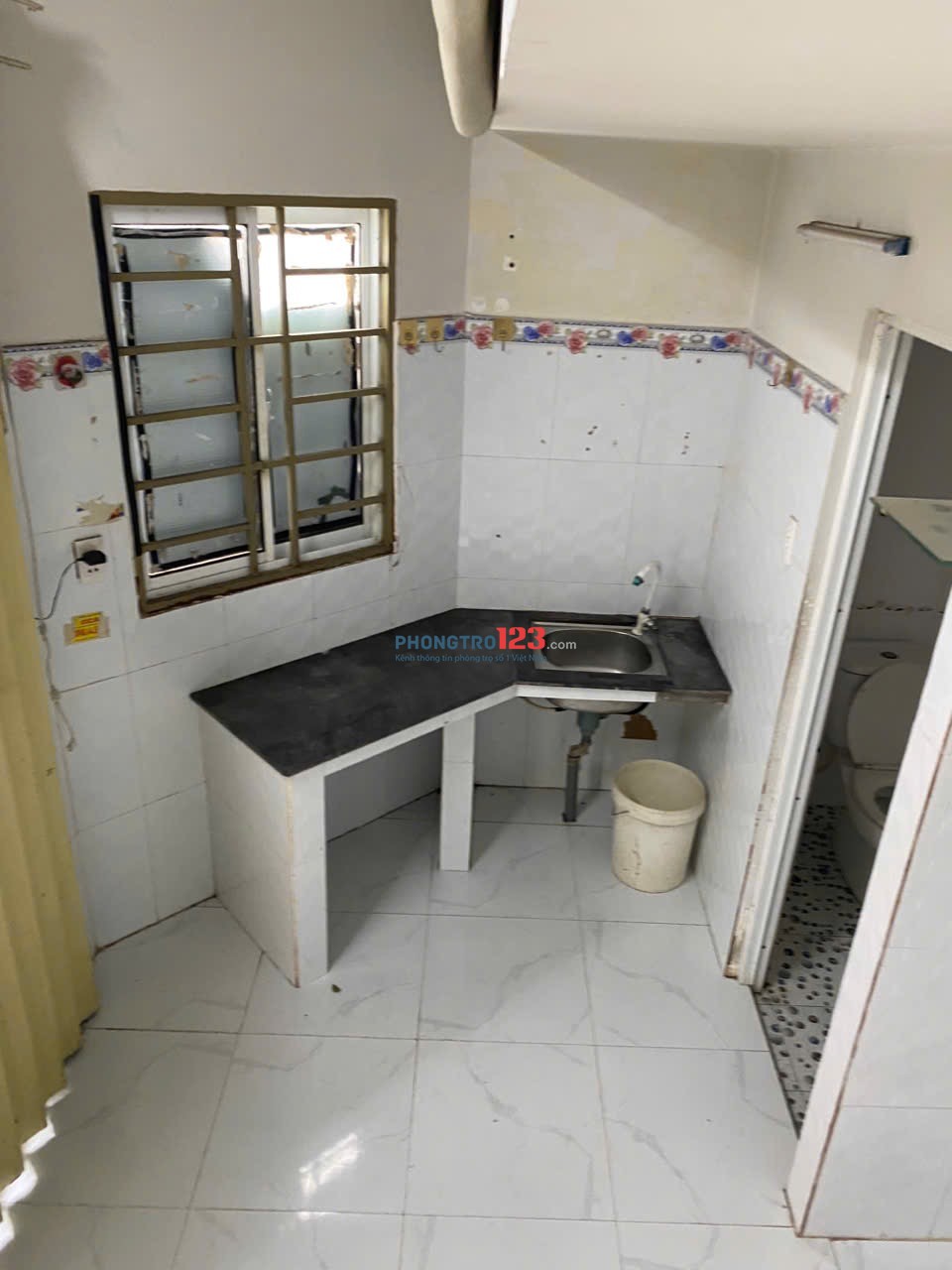 Nhà trọ căn góc mặt tiền kinh doanh nhỏ chợ đêm Man Thiện , công nghệ cao Q9 , FPT, HuTech ,