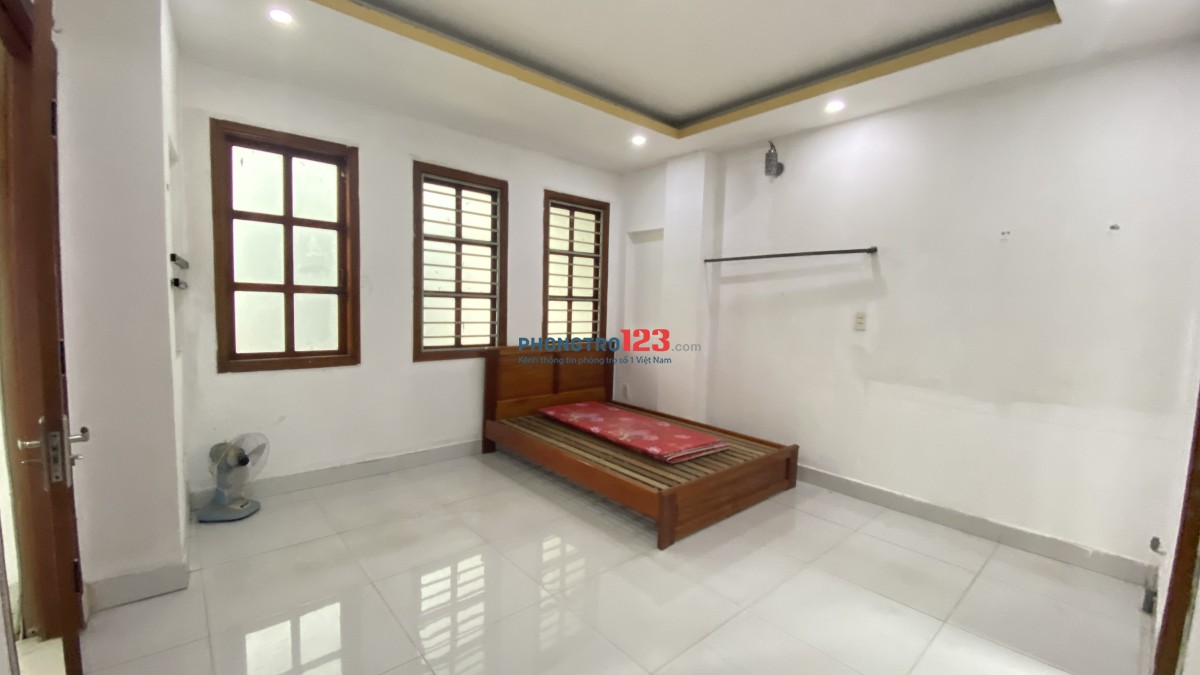 THUÊ PHÒNG 669 ÂU CƠ (Cách ĐH Văn Hiến 400m) - Tự tin nhà mặt tiền có giá dịch vụ rẻ nhất Tân Phú