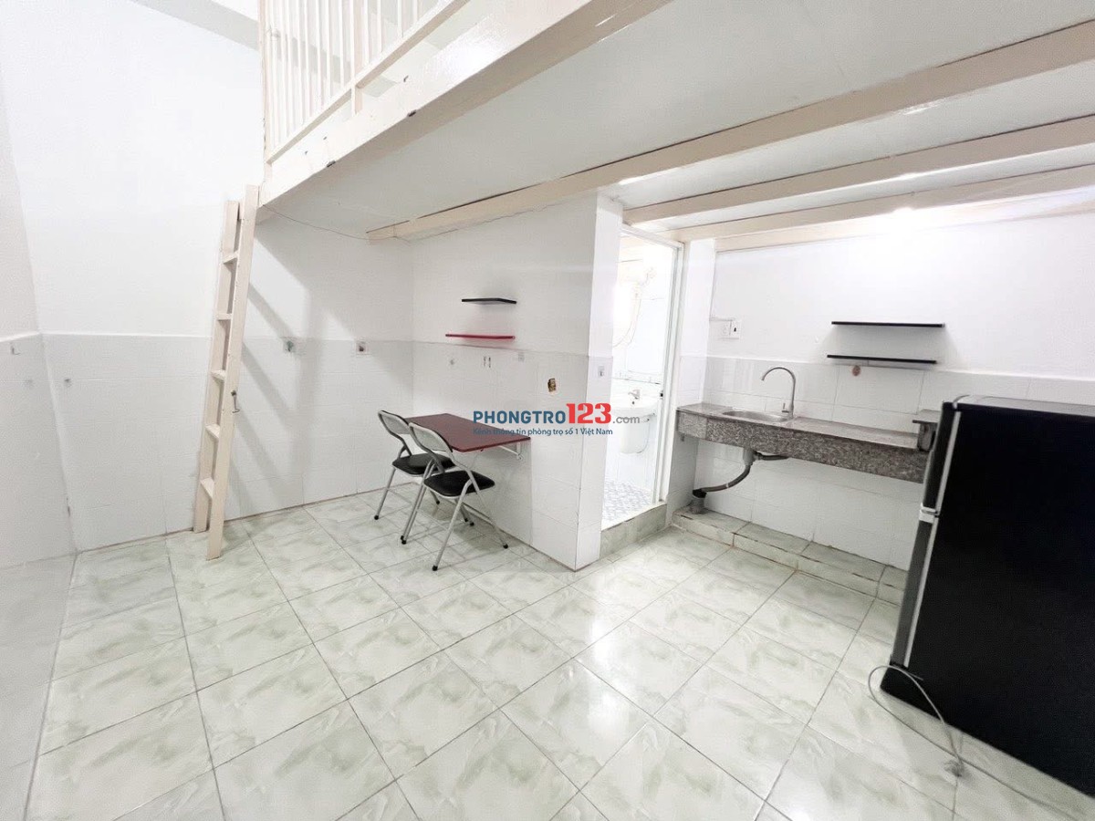 Trọ có máy lạnh- gần huit-văn hiến tại Tân bình