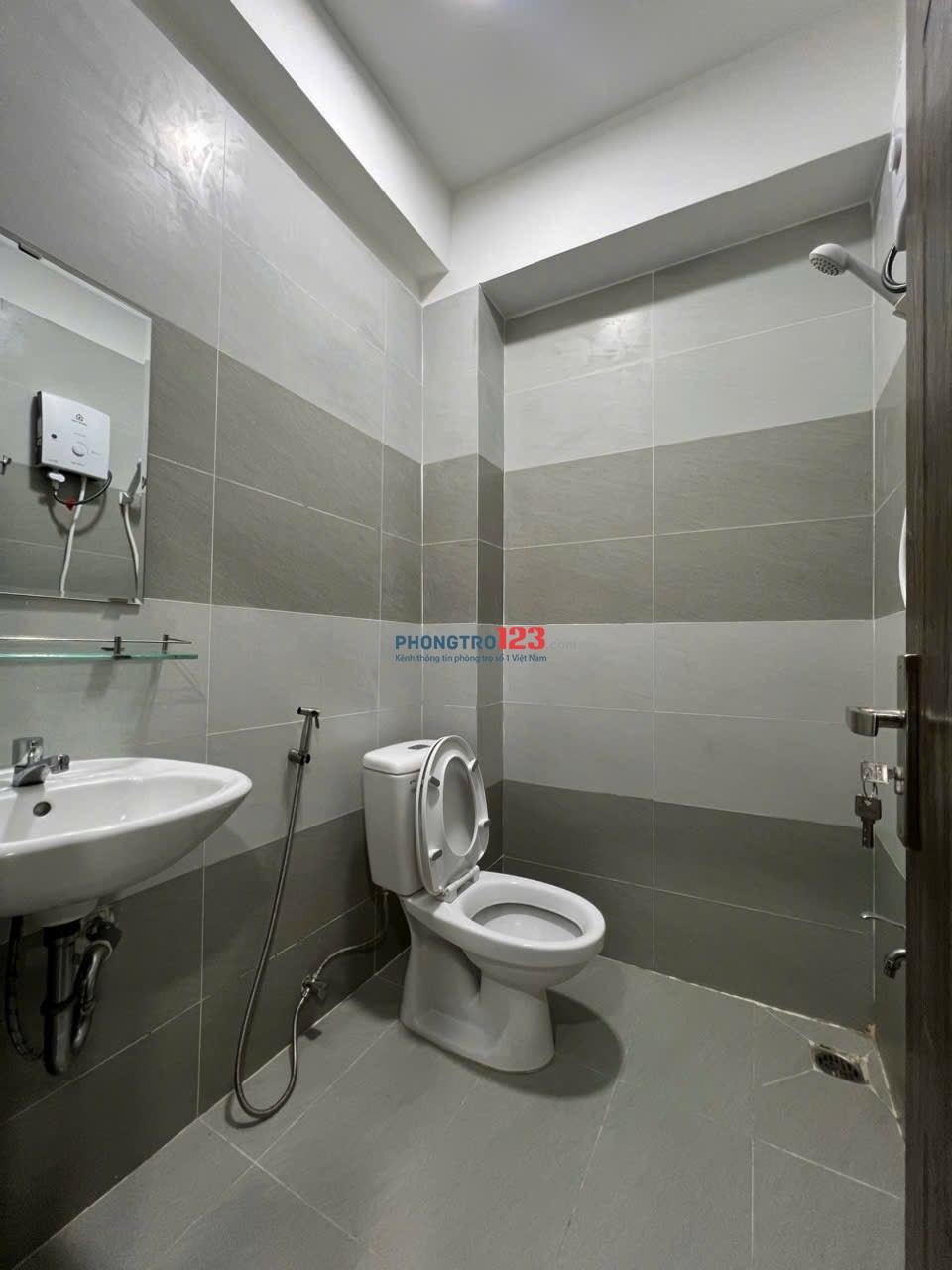 NGUYÊN CĂN 1 TRỆT 1 LẦU MÁY GIẶT RIÊNG MỚI 100% GẦN UNG VĂN KHIÊM, D2, D5, XÔ VIẾT NGHỆ TĨNH