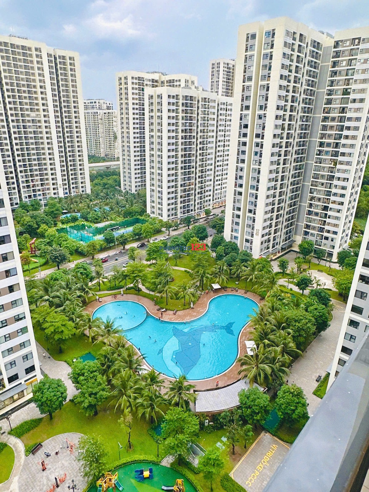 Chung cư vinhome ganrd park q9 , tìm 3 bạn nữ thân thiện hoà dôồng Ưu tiên 2k7 ạh