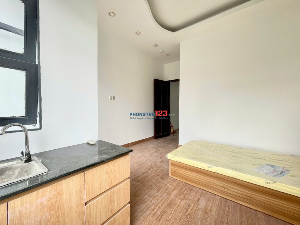 Phòng Trọ Full Nội Thất 35m2 Có Ban Công Giá Tốt Gần ĐH Văn Lang, Đường Đặng Thùy Trâm, Bình Thạnh