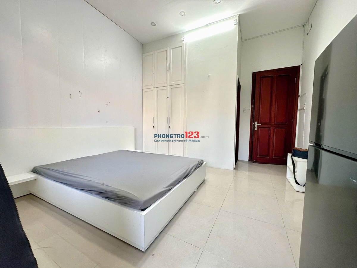 CHO THUÊ PHÒNG TRỌ 35M2 GIÁ RẺ FUL NỘI THẤT, BAN CÔNG, CỬA SỔ LỚN, BÌNH THẠNH, GẦN ĐẠI HỌC VĂN LANG