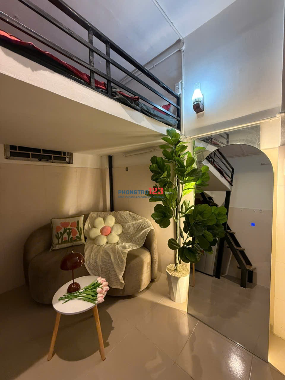 CHO THUÊ PHÒNG CÓ GÁC ĐẸP NGAY TRUNG TÂM QUẬN 1 – FULL NỘI THẤT – GIỜ GIẤC TỰ DO, GẦN ĐH SƯ PHẠM, V