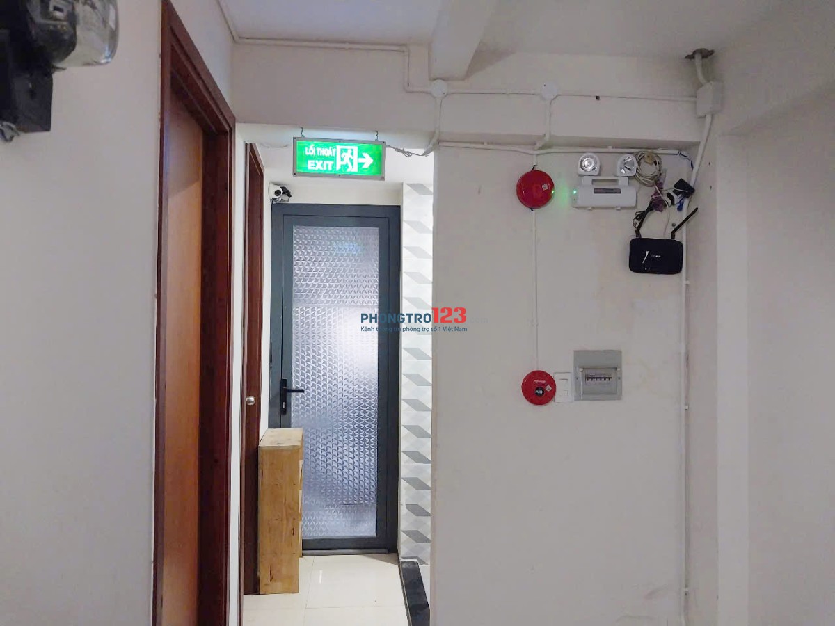 Cho thuê phòng Trường Lưu gần ĐH HUTECH, UFM, SPKT 26m2 - Chỉ 2 triệu 5