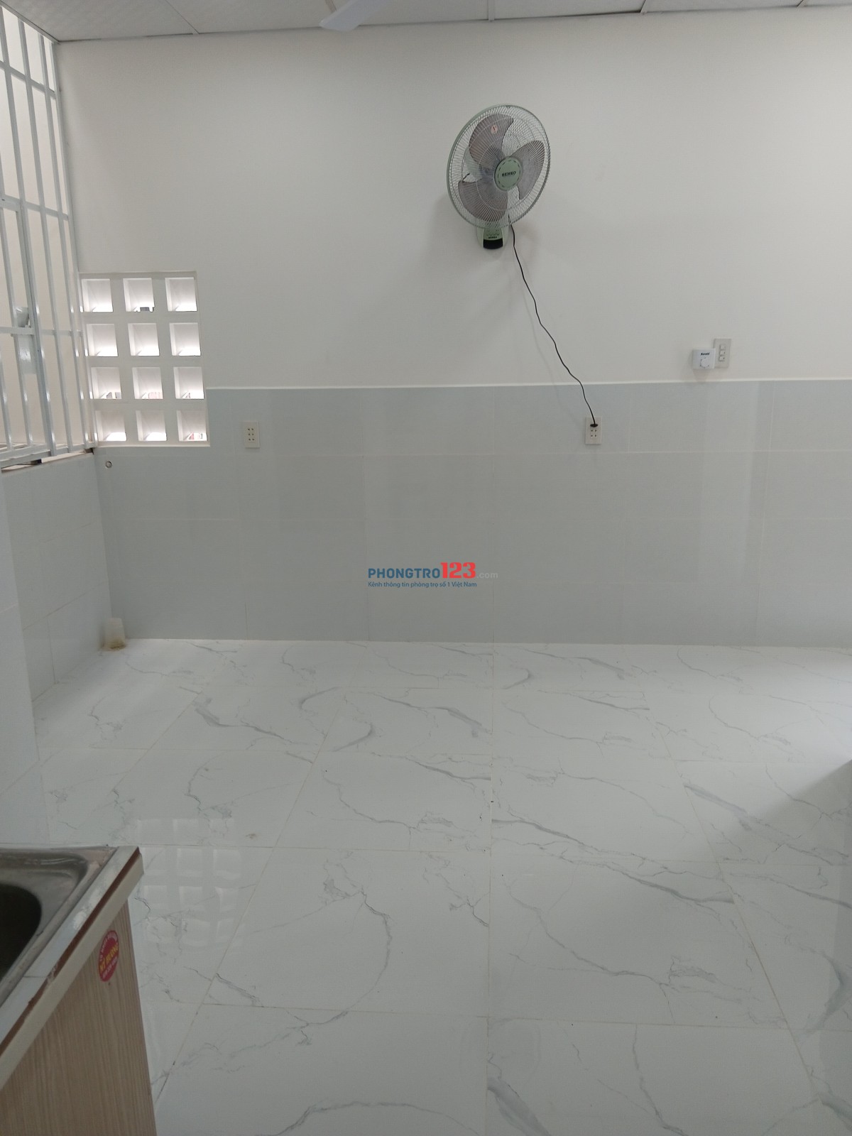 CHO THUÊ TẦNG TRÊN NGUYÊN LẦU – CÓ CỔNG RIÊNG, LỐI ĐI RIÊNG