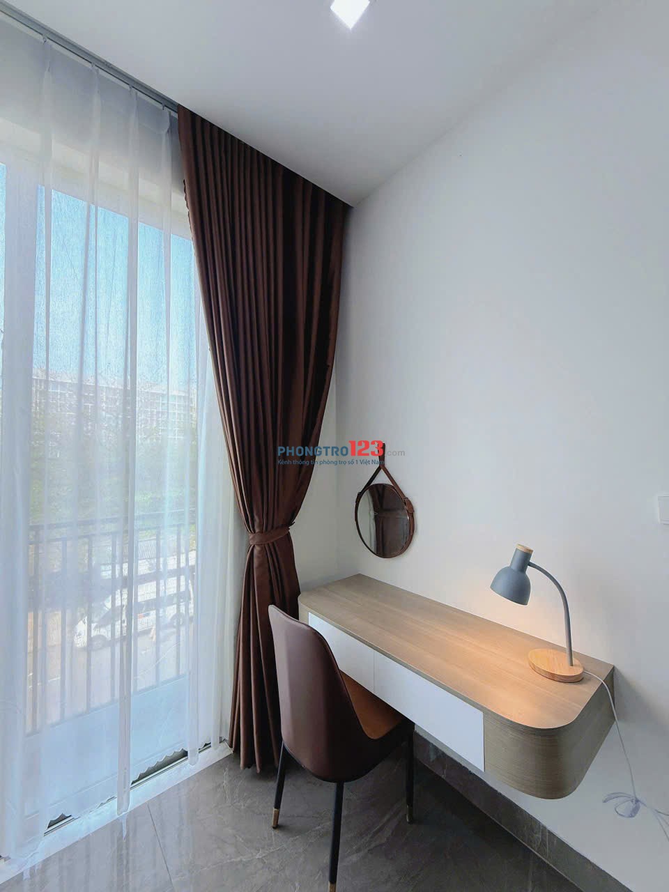 Căn Hộ Dịch Vụ 40m2 Ban Công,Thang Máy, View Thoáng - Nguyễn Văn Thương, Bình Thạnh
