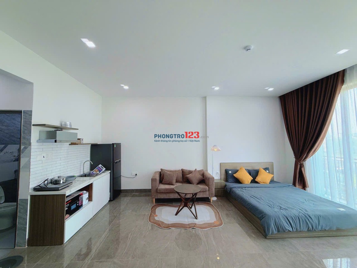 Căn Hộ Dịch Vụ 40m2 Ban Công,Thang Máy, View Thoáng - Nguyễn Văn Thương, Bình Thạnh