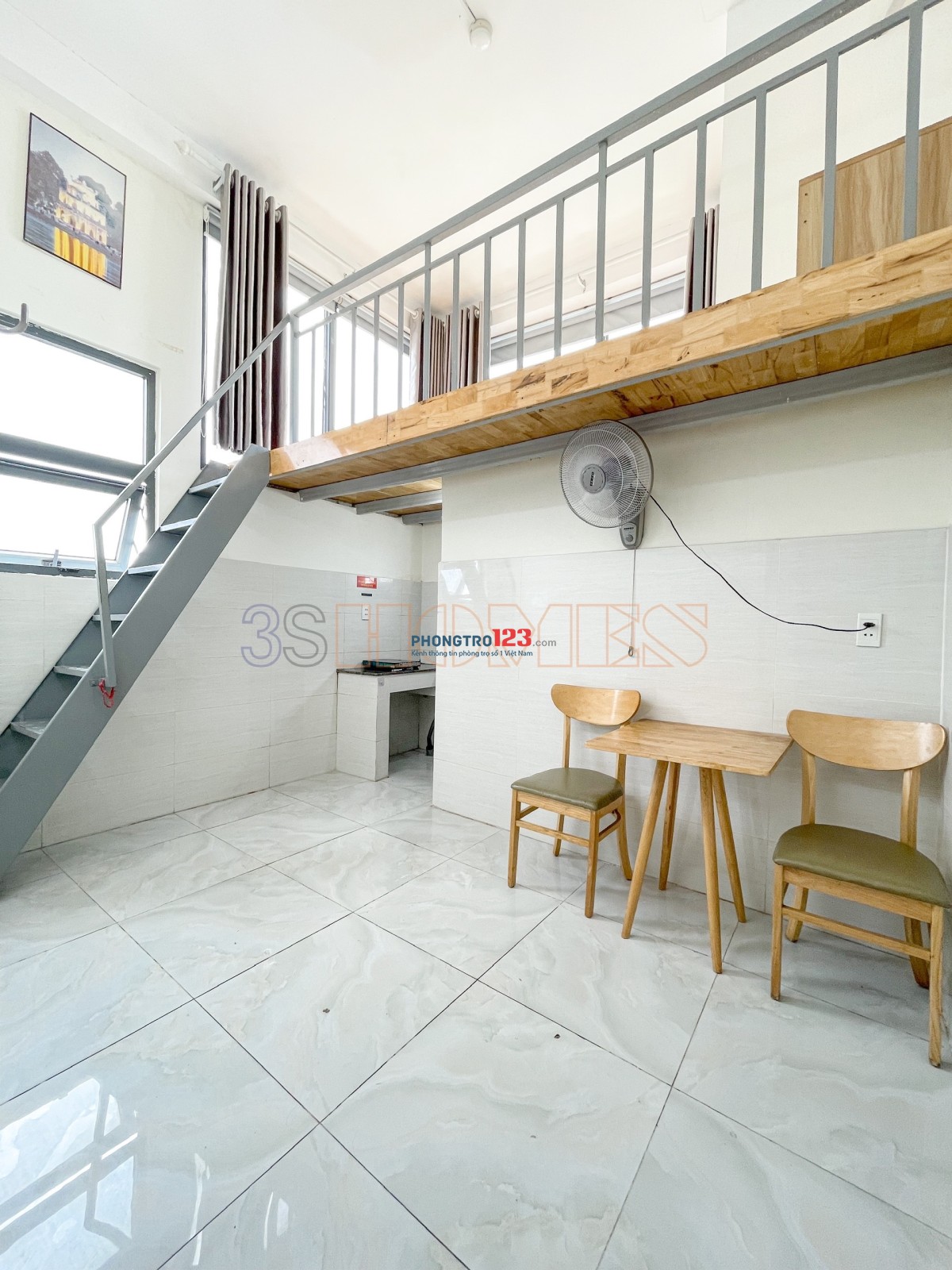 Phòng gác cao 1m8 rộng rãi - ở được liền