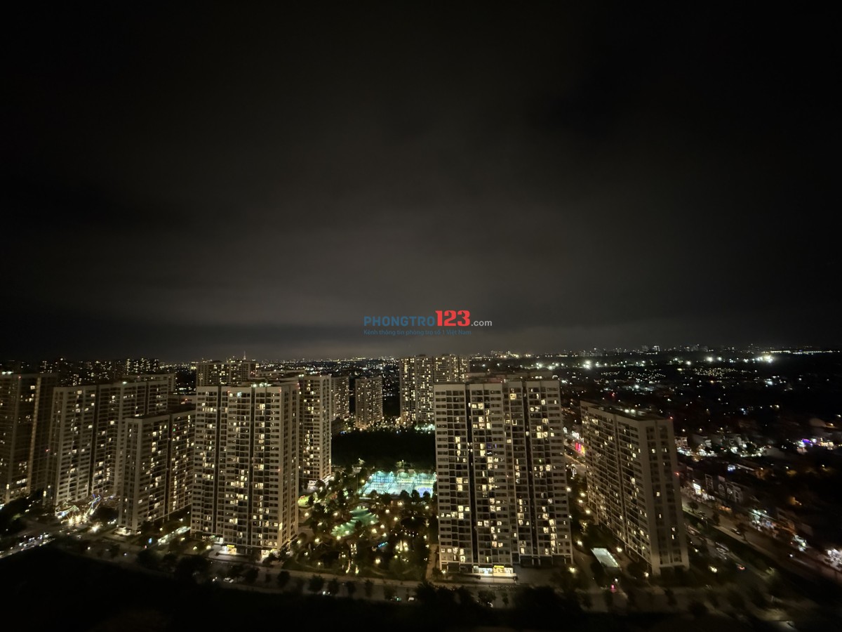 Tìm bạn nữ share 1 phòng riêng ở căn hộ Vinhomes Grand Park