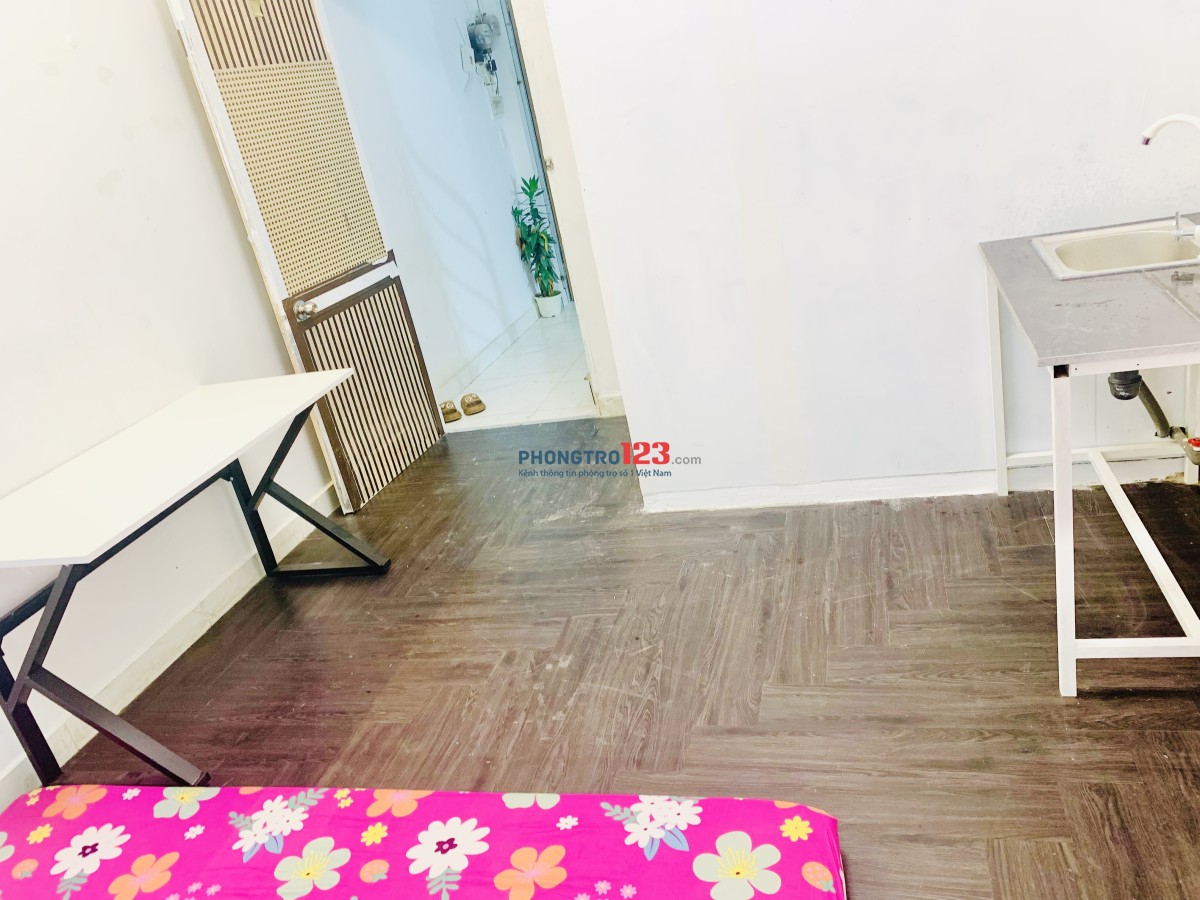 Y HINH có nội thất ngay Cầu Le Van Sy