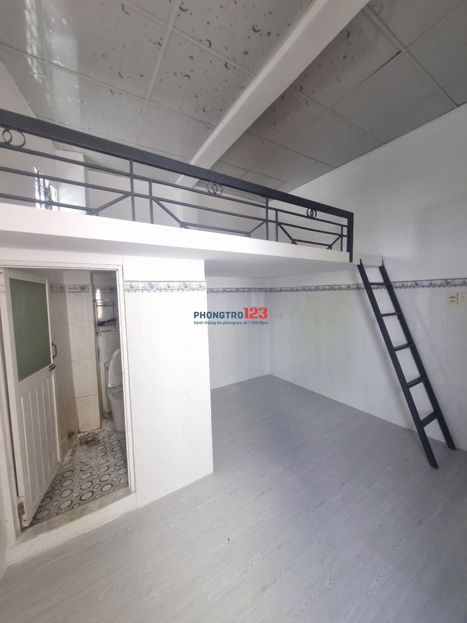 TRỐNG SẴN PHÒNG TRỌ CÓ GÁC + MÁY LẠNH Ở PHẠM VĂN CHIÊU NGAY CHỢ THẠCH ĐÀ