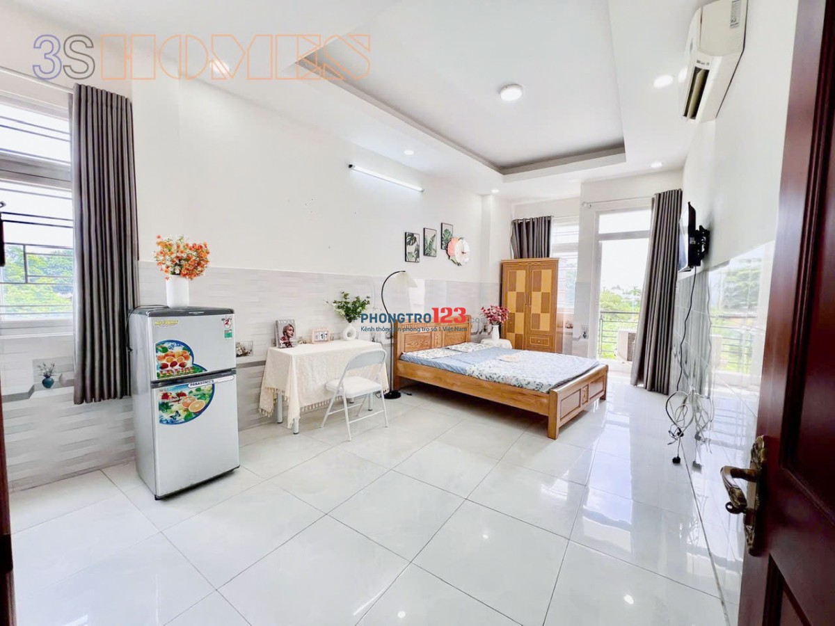 Tặng 3 triệu thuê sớm-căn hộ ngay SÂN BAY- ban công, cửa sổ FULL ĐỒ