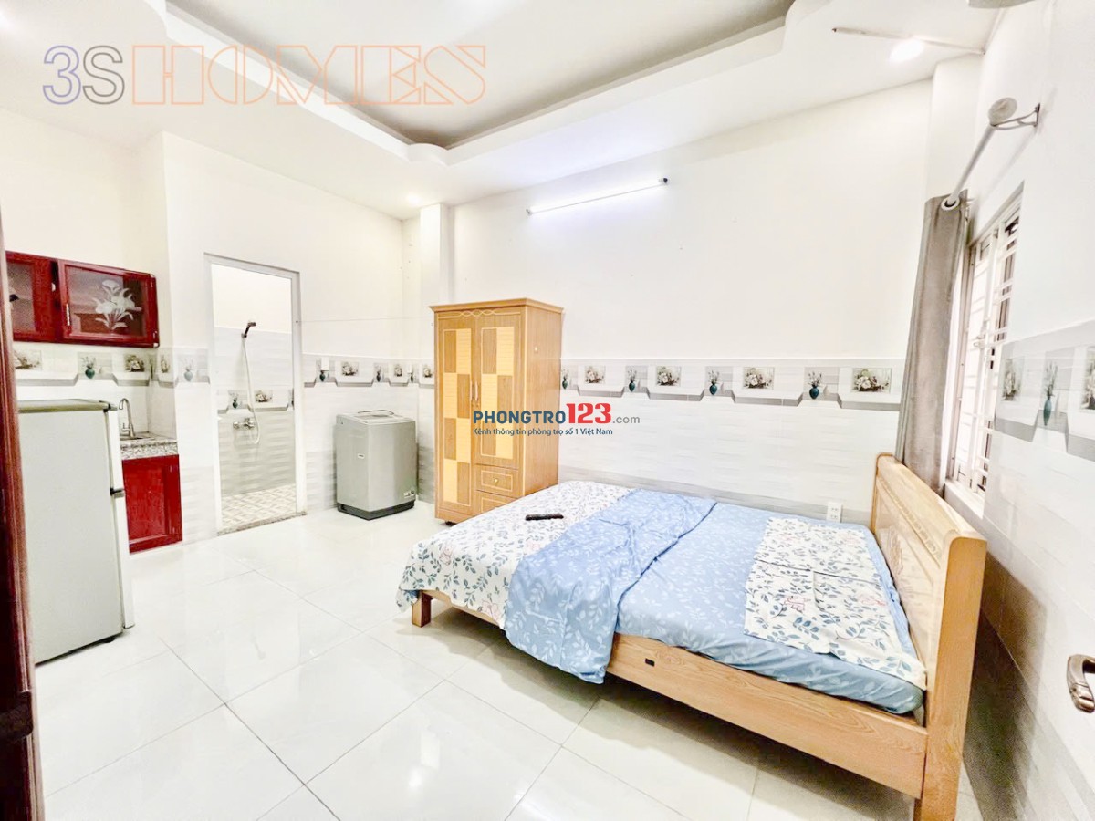 Tặng 3 triệu thuê sớm-căn hộ ngay SÂN BAY- ban công, cửa sổ FULL ĐỒ