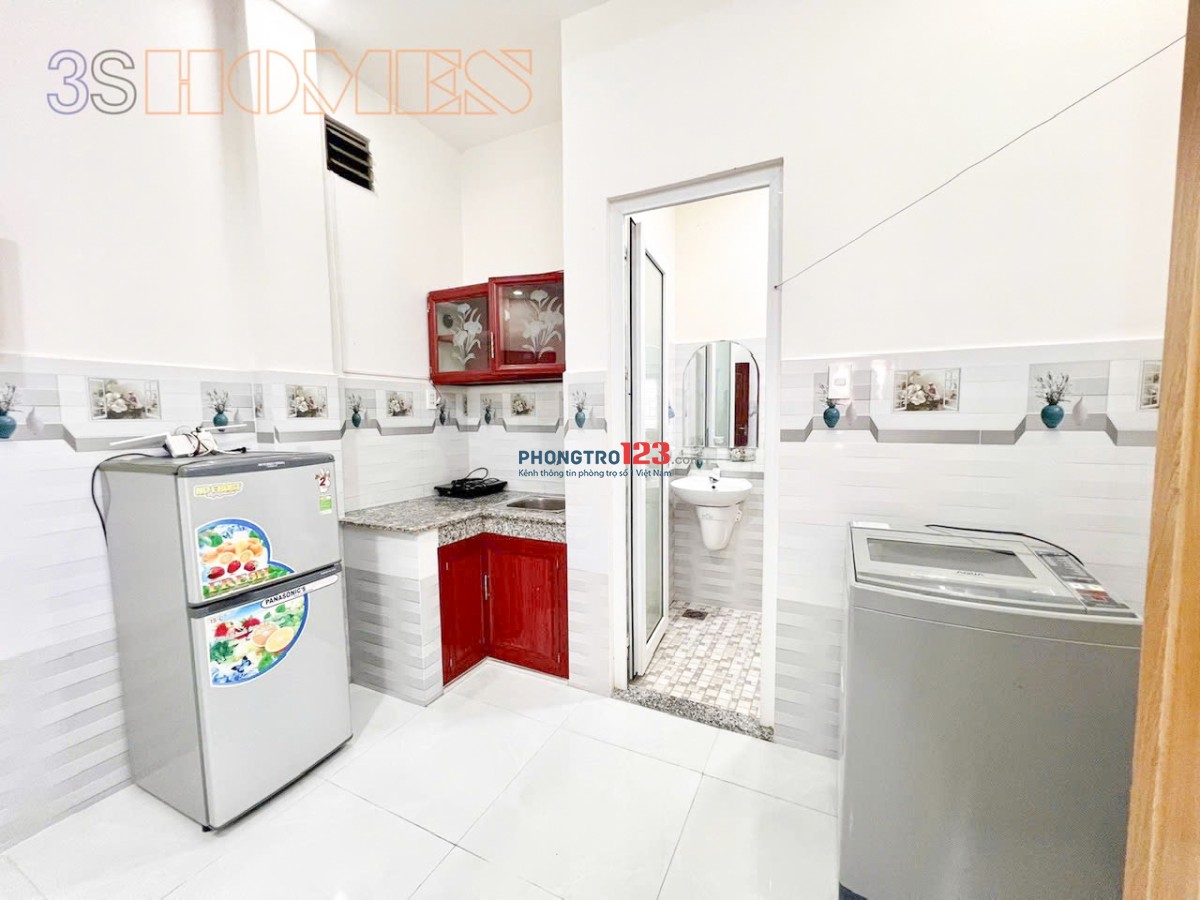 Tặng 3 triệu thuê sớm-căn hộ ngay SÂN BAY- ban công, cửa sổ FULL ĐỒ
