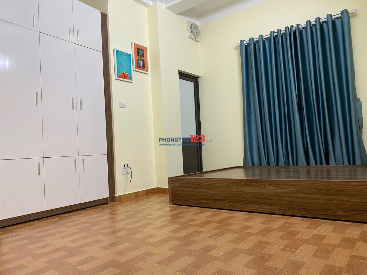 Phòng có ban công - 25m2 tại Cầu Giấy