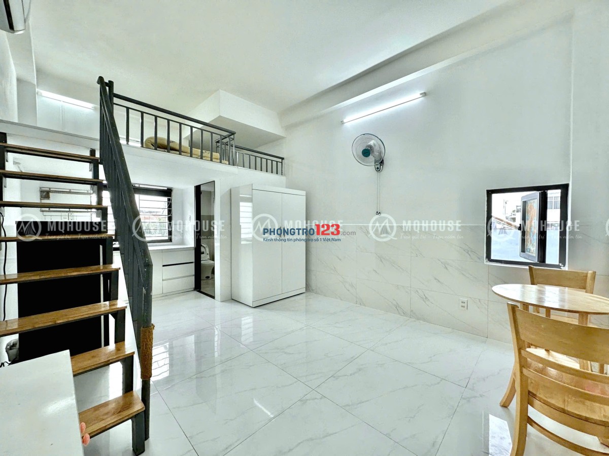 Cho Thuê Căn Hộ Có Gác & Cửa Sổ Trời Siêu Thoáng – Ngay E.Town Tân Bình 