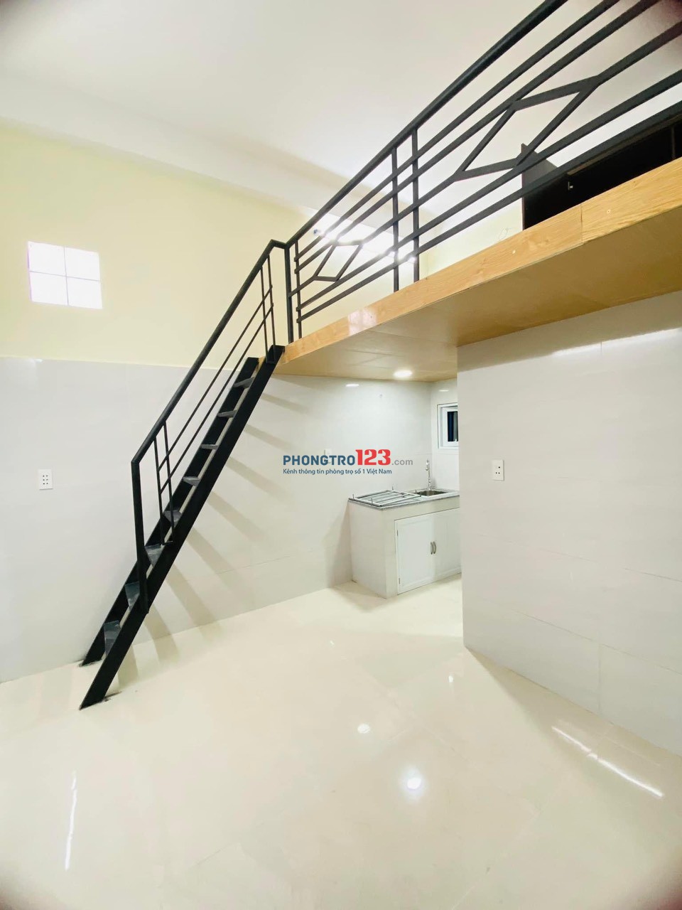 PHÒNG TRỌ CÓ GÁC Ở ĐƯƠC 4 NGƯỜI GẦN ĐẠI HỌC VĂN HIẾN 30m2