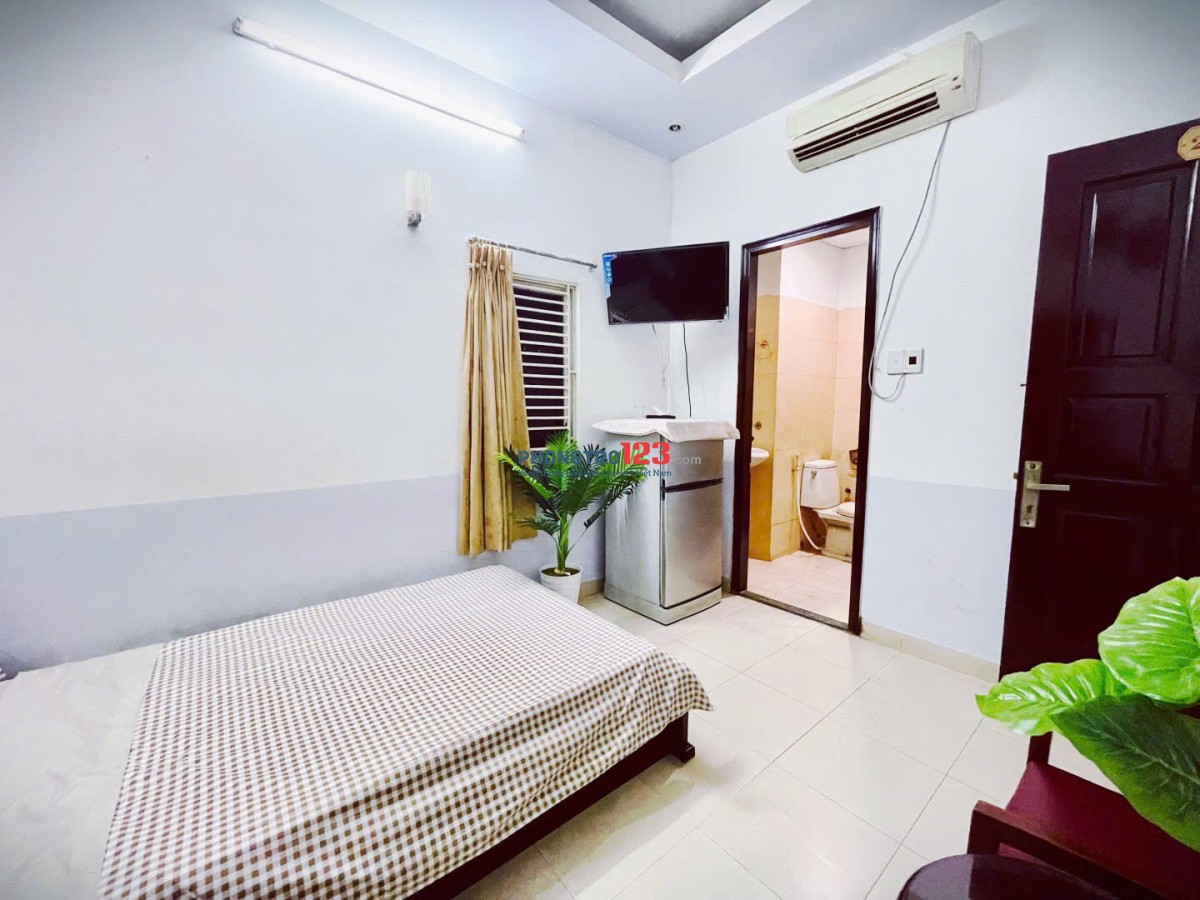 PHÒNG GIÁ RẺ 30M2 NGAY CỘNG HÒA CHÂN CẦU HOÀNG HOA THÁM, QUẬN TÂN BÌNH