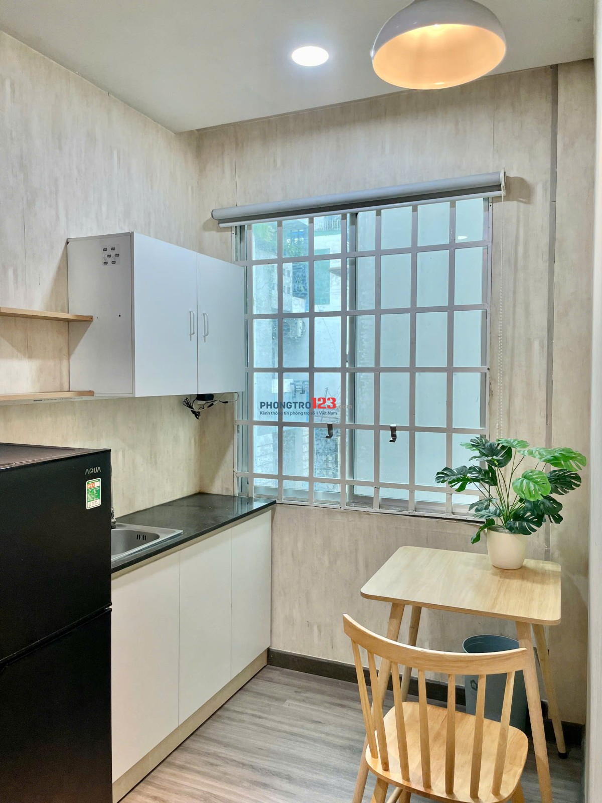 Căn Hộ Studio cho thuê quận 1 gần chợ Tân Định, mặt tiền đường Thạch Thị Thanh