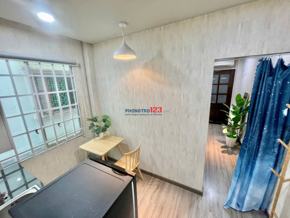 Căn Hộ Studio cho thuê quận 1 gần chợ Tân Định, mặt tiền đường Thạch Thị Thanh