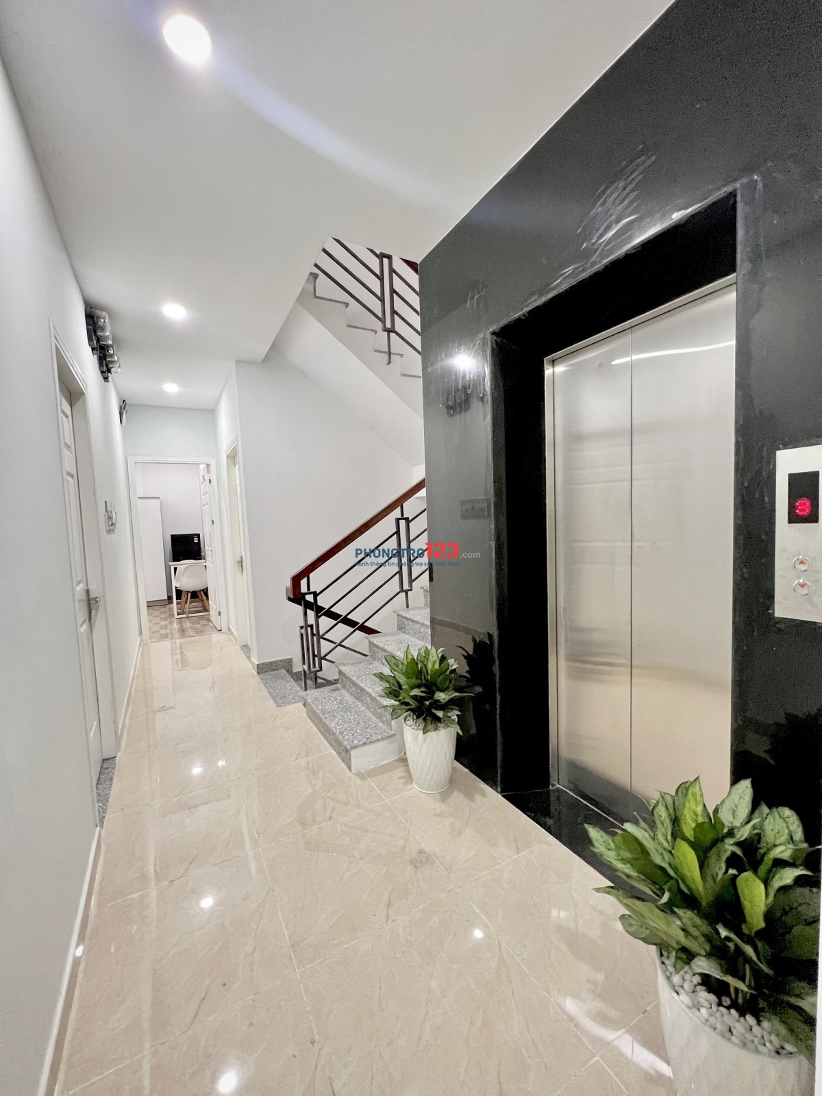 PHÒNG TRỌ FULL NỘI THẤT MỚI CỬA SỔ LỚN THOÁNG BÌNH THẠNH GẦN ĐẠI HỌC VĂN LANG-LH:0932985900 (LUCAS)