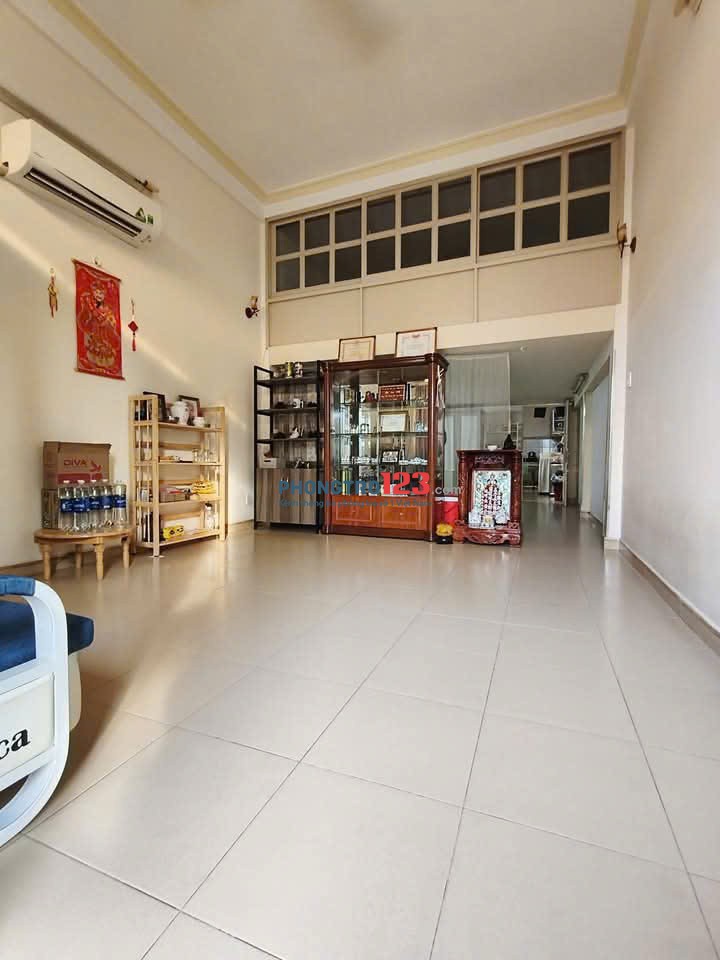 Chung cư Bà Huyện Thanh Quan, Q3: 2p ngủ, nội thất, 7tr/tháng