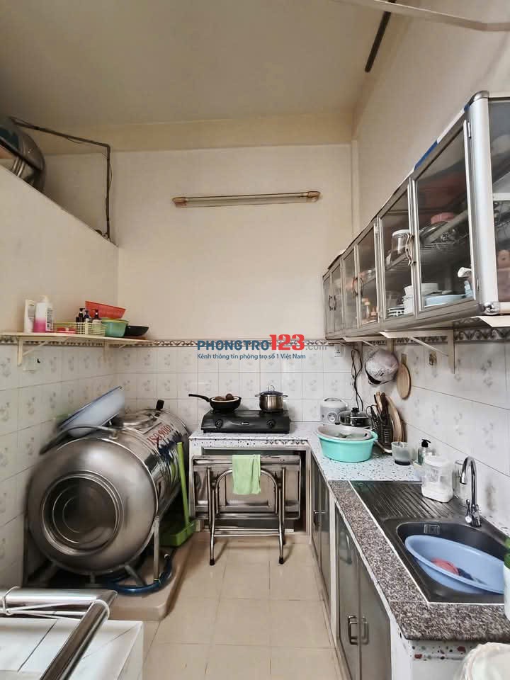 Chung cư Bà Huyện Thanh Quan, Q3: 2p ngủ, nội thất, 7tr/tháng
