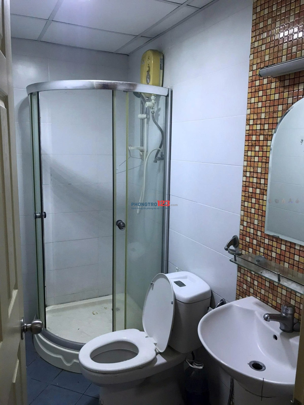 Chung cư Ruby,p15,Tân Bình: 2p ngủ, 2wc, 10tr/th