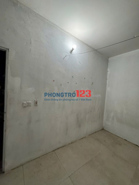 Khương Hạ Thanh Xuân gần ngã 4 sở, cô Lưu chủ trọ: 0986491768