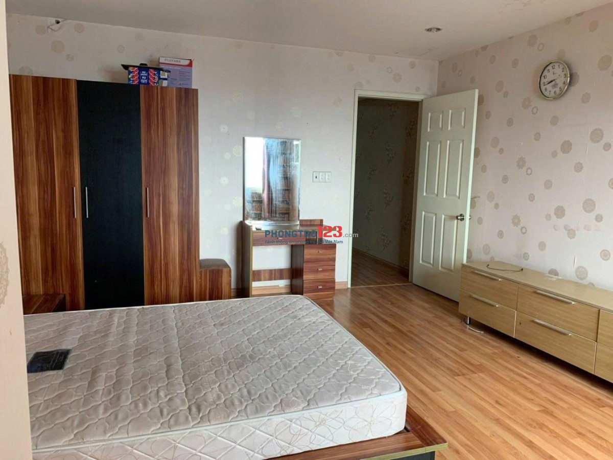 Chung cư Ruby, p15, Tân Bình: 90m2, 2p ngủ, NT, 10tr/th