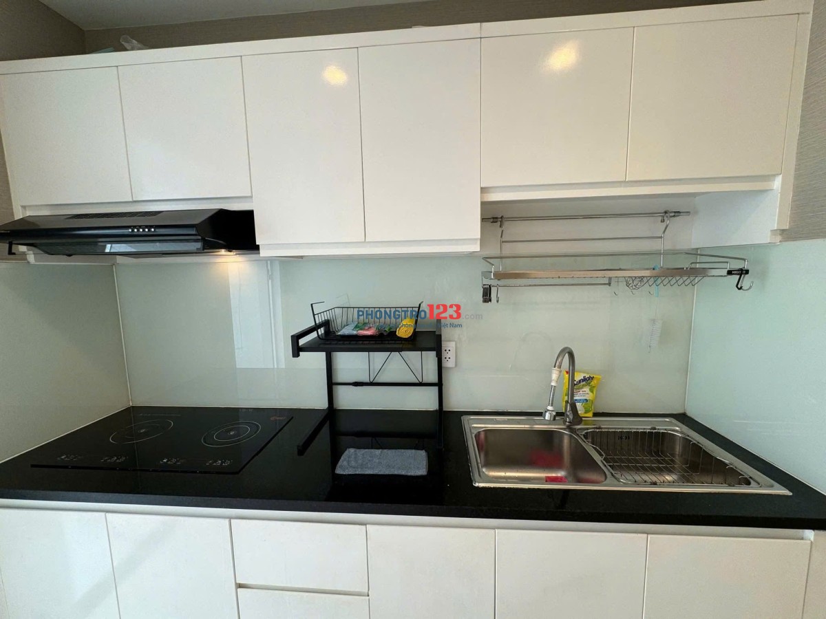Cao ốc Phú Nhuận, 20 Hoàng Minh Giám, Phú Nhuận: 75m2, 2p ngủ, 12,5tr/th