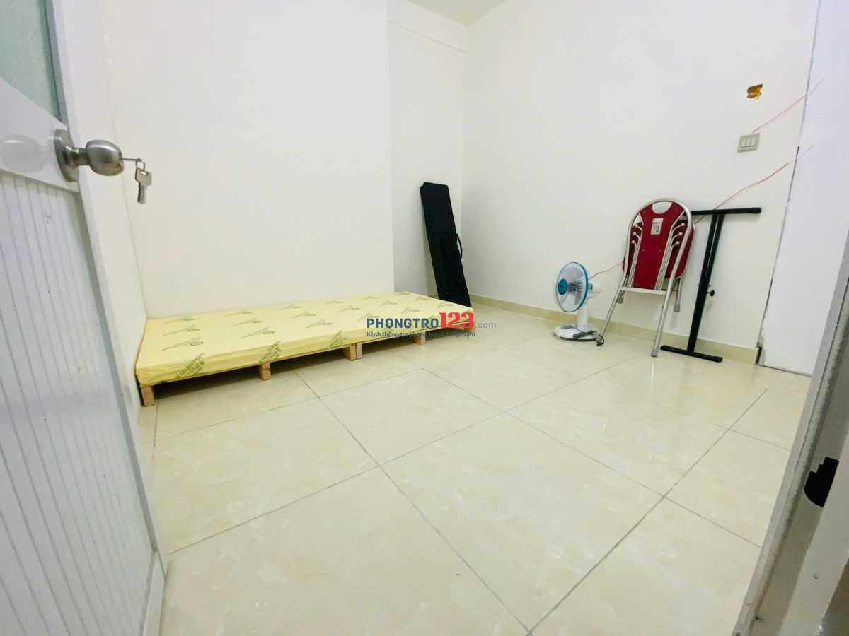 P 2.4 tr còn 2 tr full nội thất, gần Phú Mỹ Hưng, an ninh 24/7, tiện nghi, chỉ sách vali vào ở