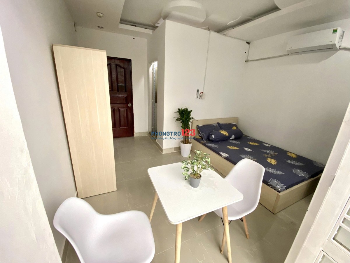 PHÒNG CÓ BAN CÔNG – FULL NỘI THẤT ngay đại học Văn Hiến