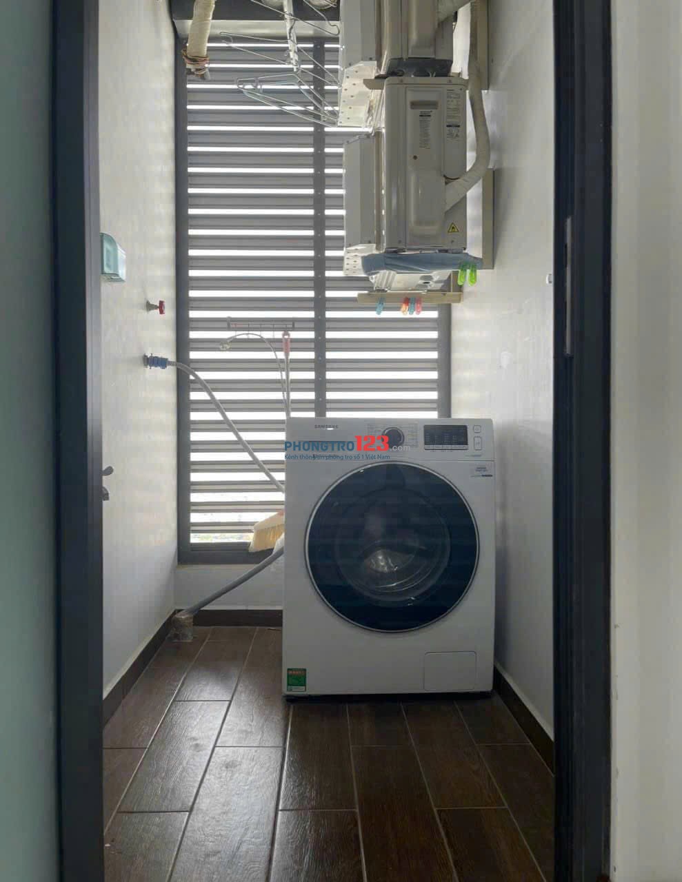 Chung cư Oriental, Âu Cơ, TP: 2p ngủ, 2wc 11tr, full nội thất