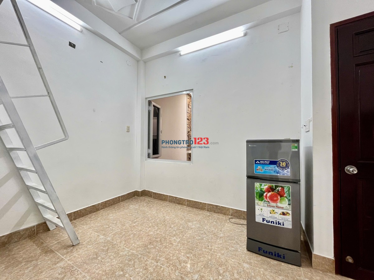 PHÒNG TRỌ 35M2 FULL NỘI THẤT, CÓ GIẶT RIÊNG, GẦN ĐẠI HỌC GTVT, NGOẠI THƯƠNG, UEF, TẠI BÌNH THẠNH