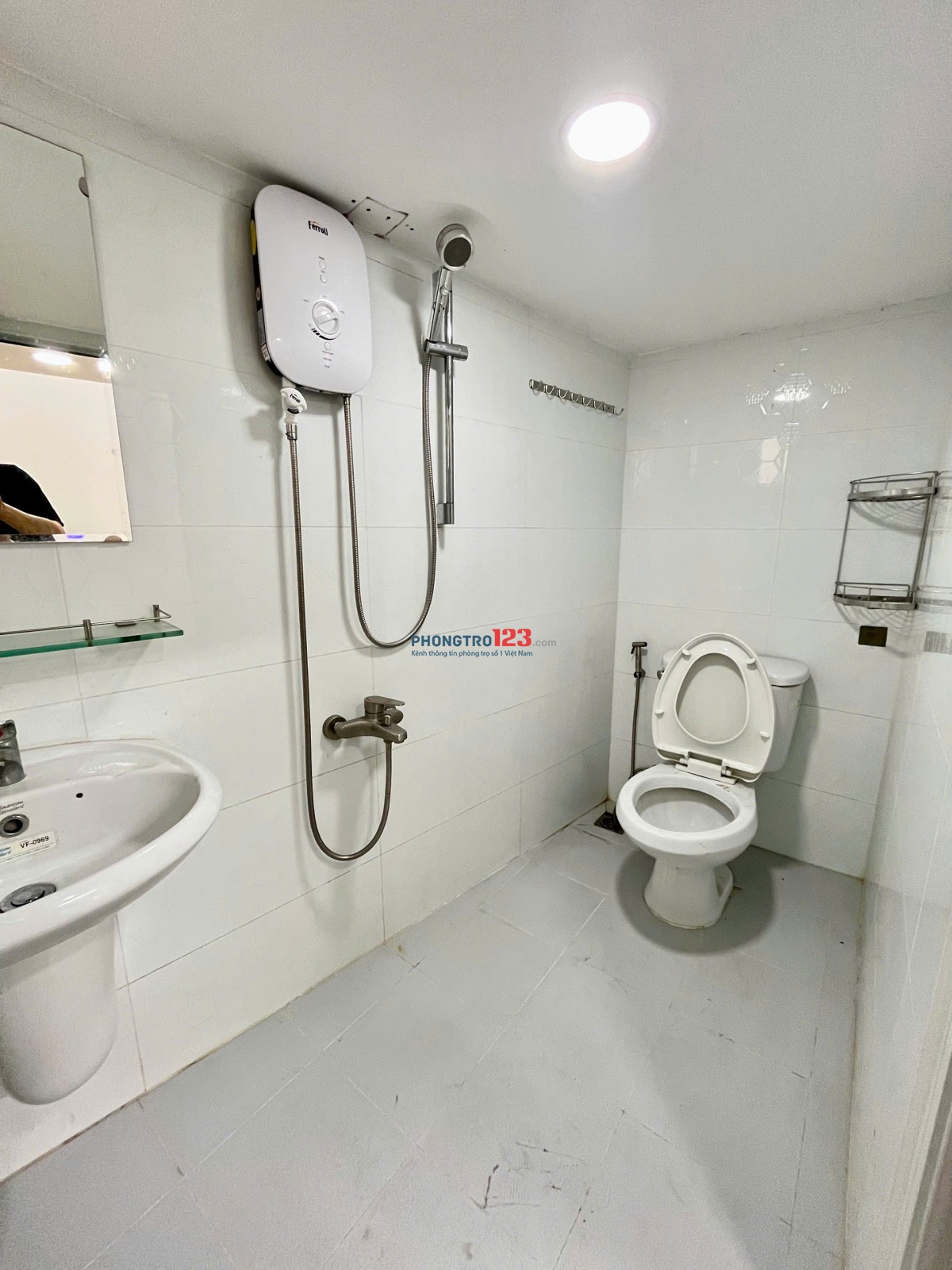 PHÒNG TRỌ 35M2 FULL NỘI THẤT, CÓ GIẶT RIÊNG, GẦN ĐẠI HỌC GTVT, NGOẠI THƯƠNG, UEF, TẠI BÌNH THẠNH