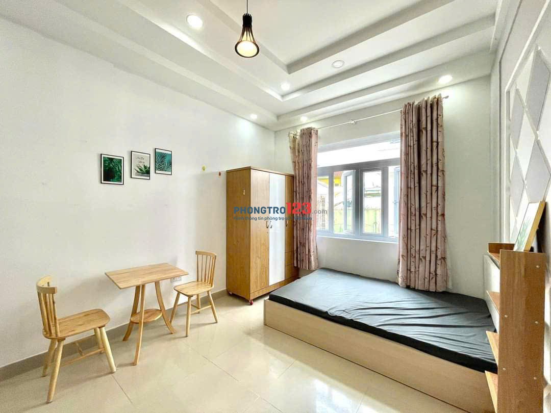 Phòng trọ full nội thất cửa sổ lớn tại BÌNH THẠNH gần đại học HUTECH