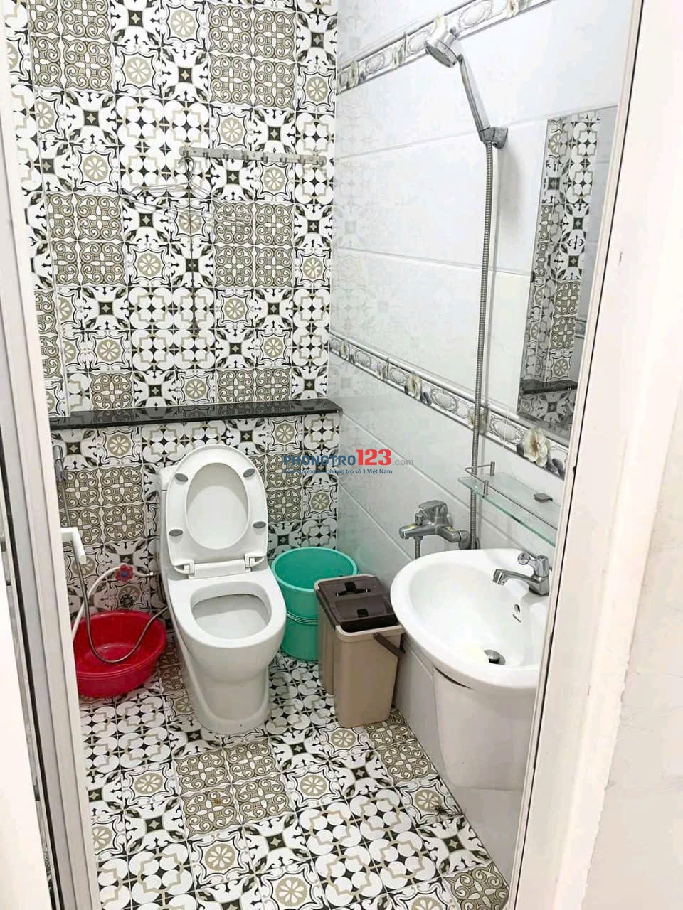 Phòng trọ full nội thất cửa sổ lớn tại BÌNH THẠNH gần đại học HUTECH