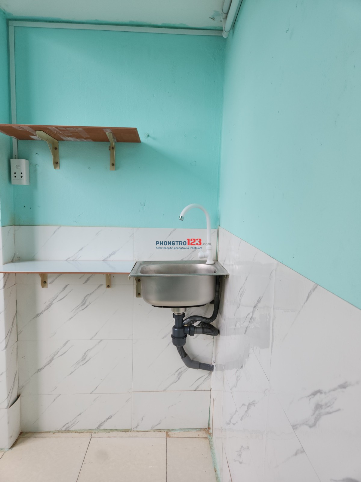 Chính chủ cho thuê phòng 20m2,Tân Hòa Đông, P14, Q6. Giá : 2,5triệu. LH : 0918410614.