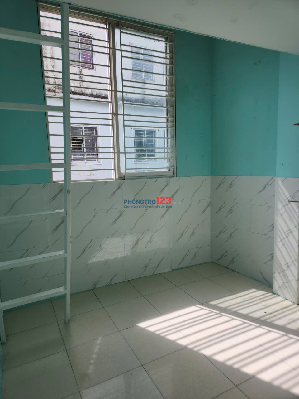Chính chủ cho thuê phòng 20m2,Tân Hòa Đông, P14, Q6. Giá : 2,5triệu. LH : 0918410614.