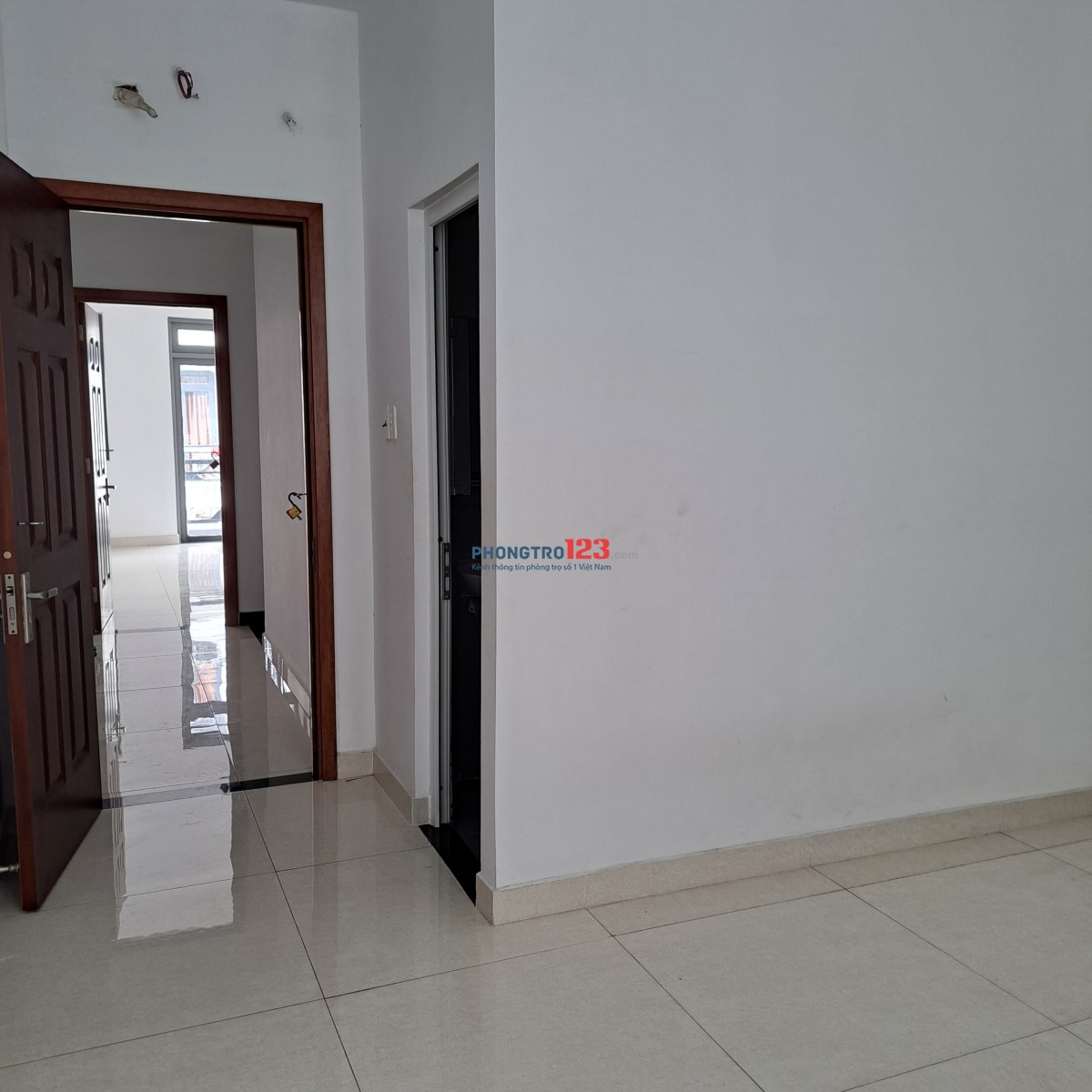 CHO THUÊ PHÒNG TẦNG TRỆT, HÀ HUY GIÁP QUẬN 12.