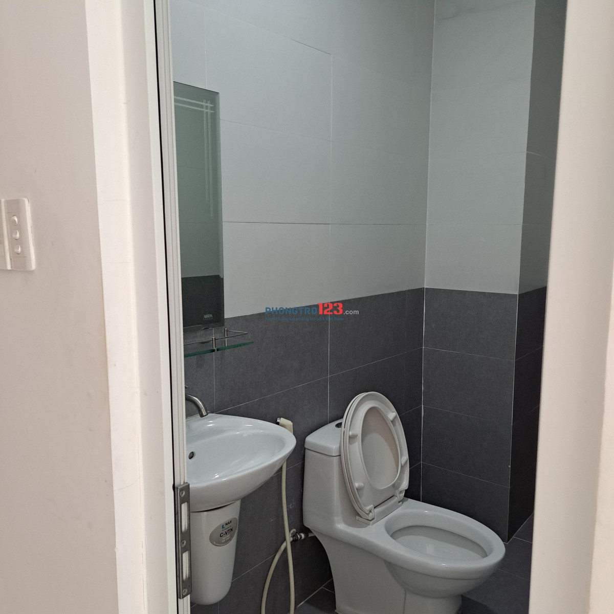 CHO THUÊ PHÒNG TẦNG TRỆT, HÀ HUY GIÁP QUẬN 12.