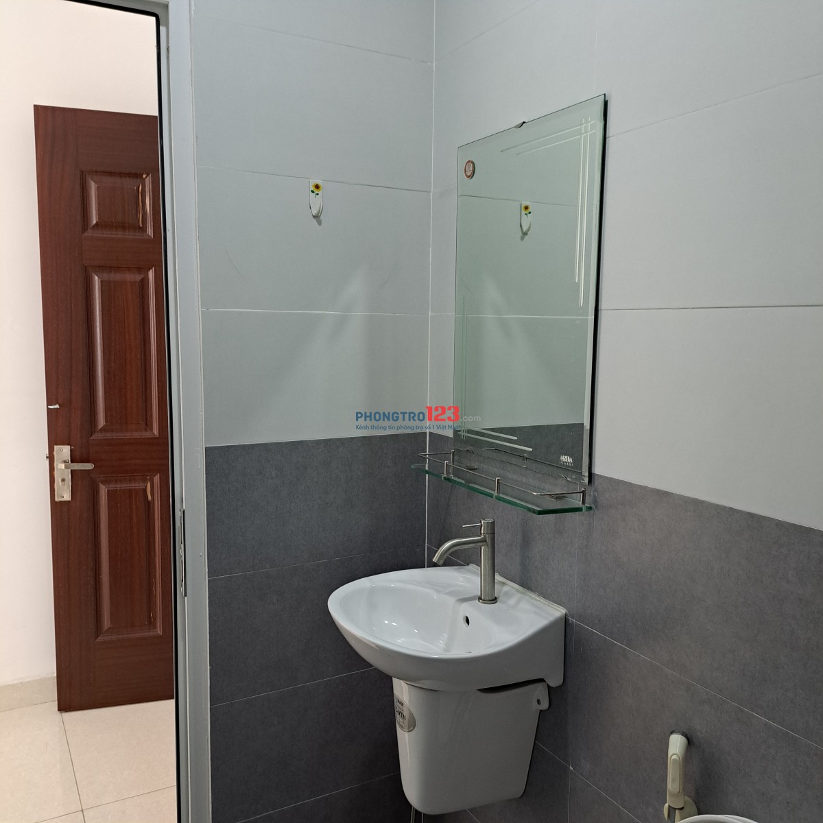 CHO THUÊ PHÒNG TẦNG TRỆT, HÀ HUY GIÁP QUẬN 12.