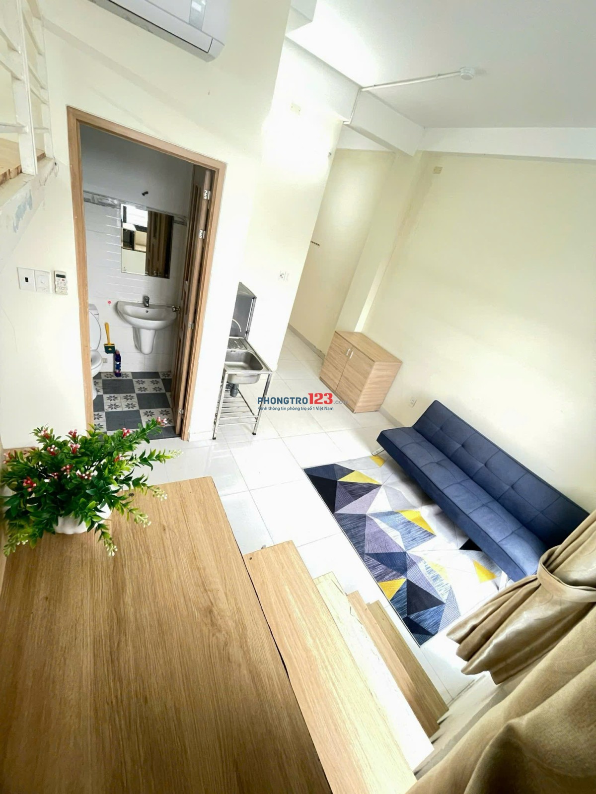 PHÒNG TRỌ BAN CỰC XINH NỘI THẤT ĐẦY ĐỦ Ở ĐƯỢC 3,4 NGƯỜI NƠ TRANG LONG GẦN VĂN LANG HUTECH 0986969336