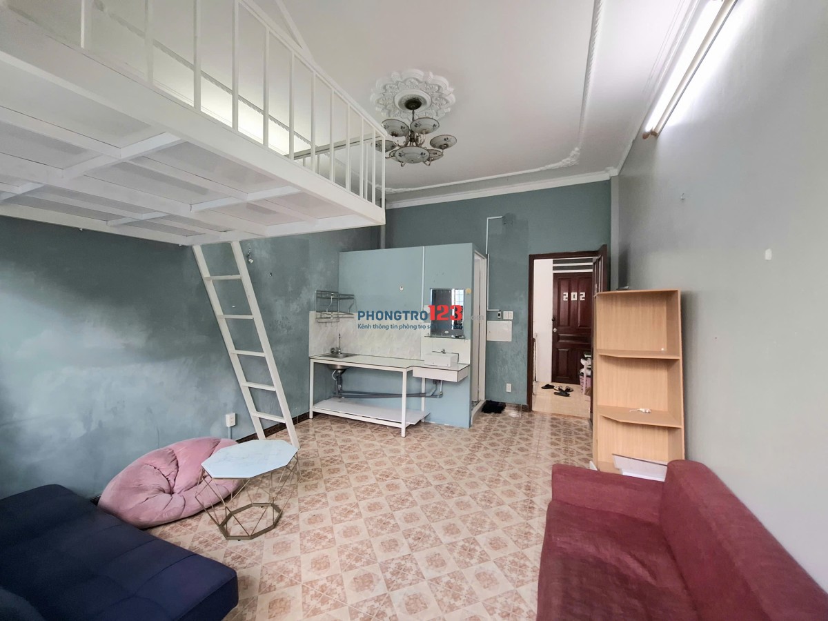  PHÒNG TRỌ BAN CÔNG CÓ GÁC - FULL NỘI THẤT – NGUYỄN VĂN ĐẬU – GẦN VĂN LANG, HUTECH Ở ĐƯỢC 3 NGƯỜI