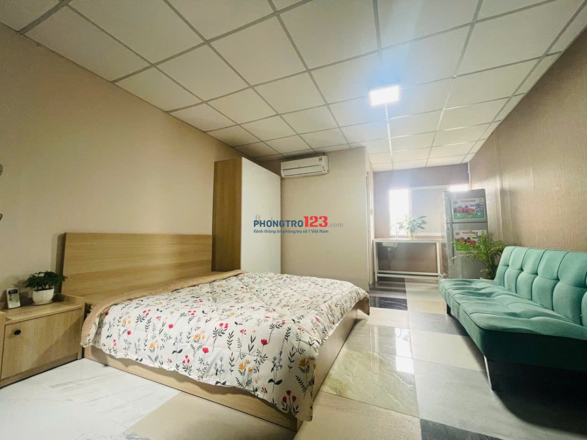 Phòng rộng 30m2 đầy đủ nội thất ngay quận trung tâm