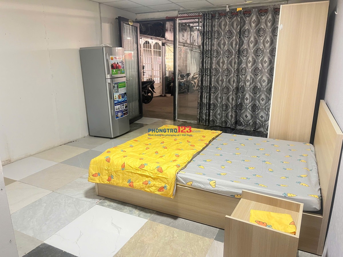 Phòng rộng 30m2 đầy đủ nội thất ngay quận trung tâm