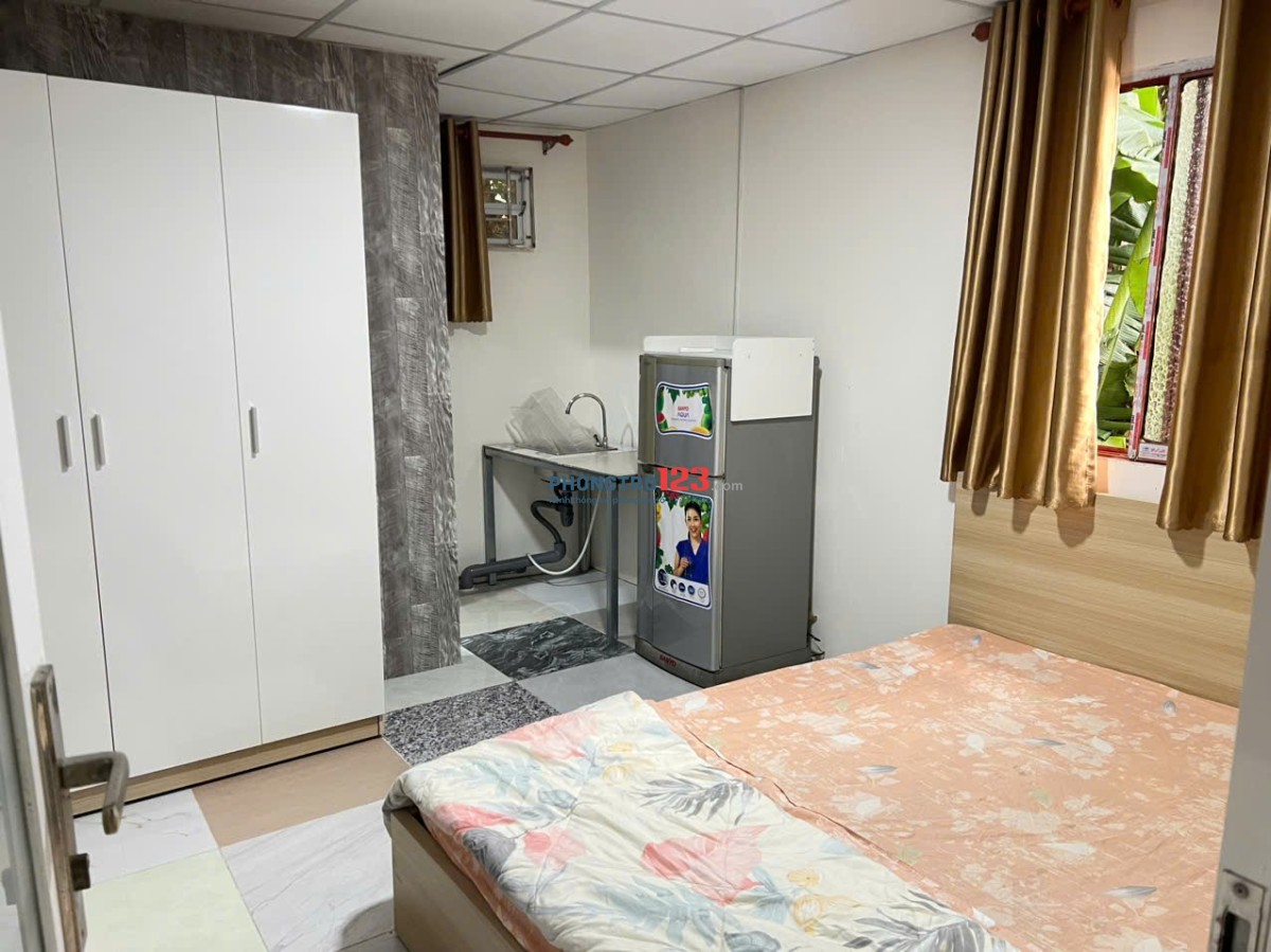 Phòng rộng 20m2 đầy đủ nội thất ngay quận trung tâm
